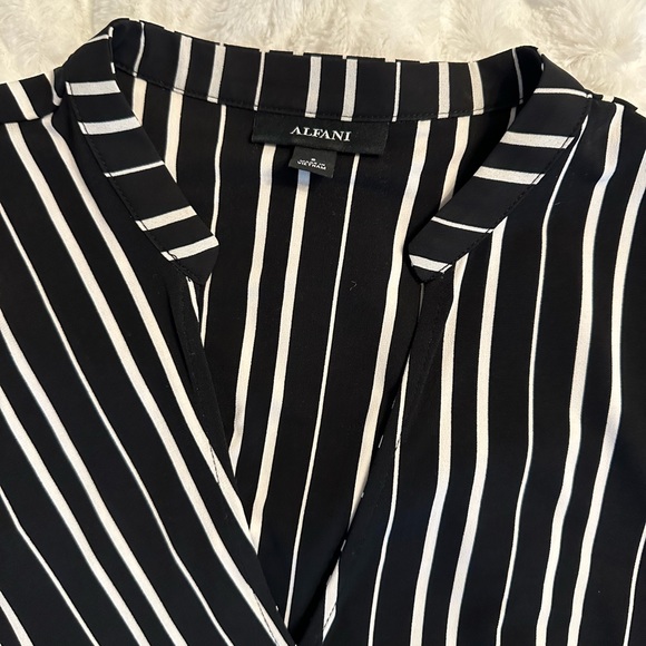 ALFANI blouse - Picture 2 of 2